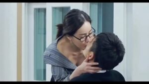 Cô giáo Hàn Quốc dâm đãng gạ địt trong lớp